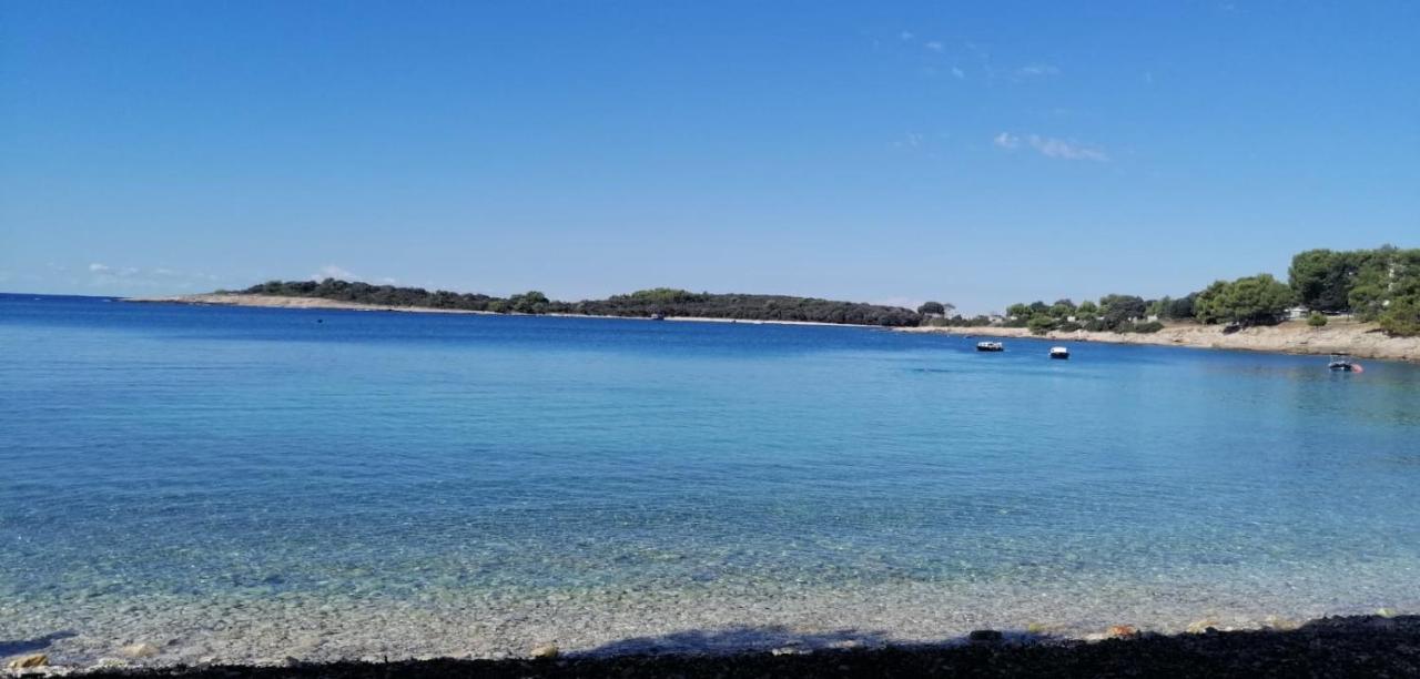 Volme Pool Daire Banjole Dış mekan fotoğraf